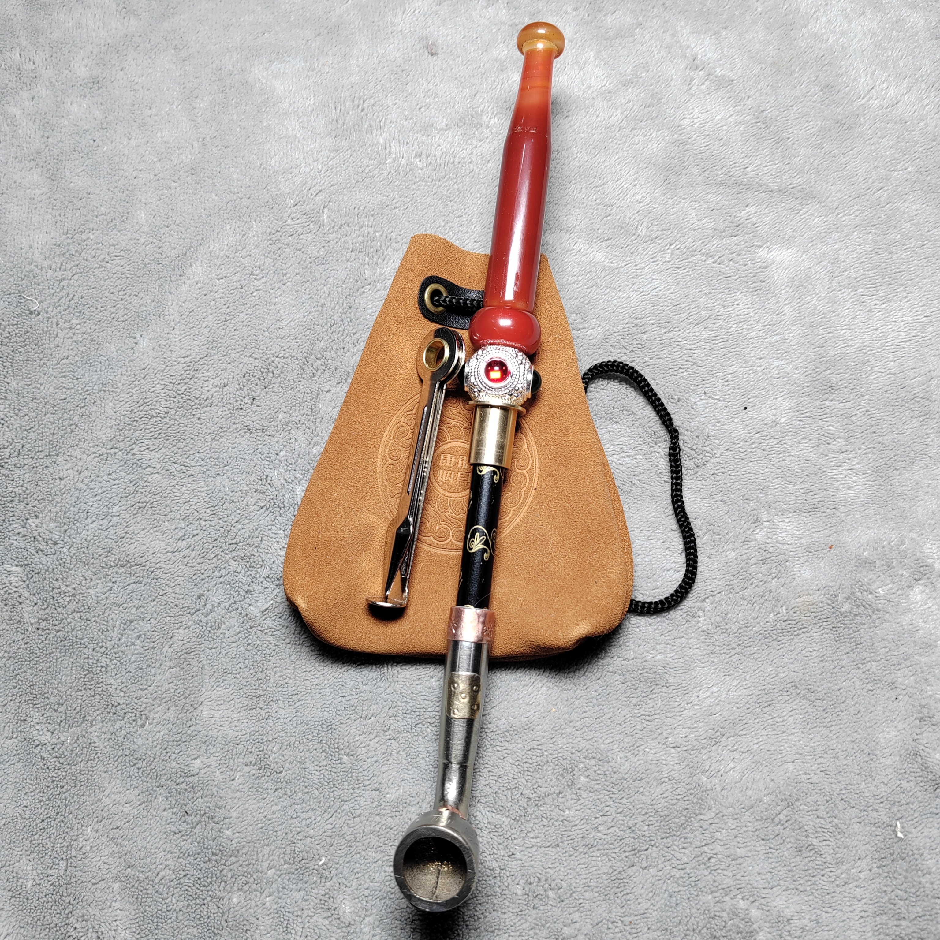 红玛瑙旱烟袋高档烟斗玛瑙烟嘴老式带嘴银色烟档白铜镶花锅套装