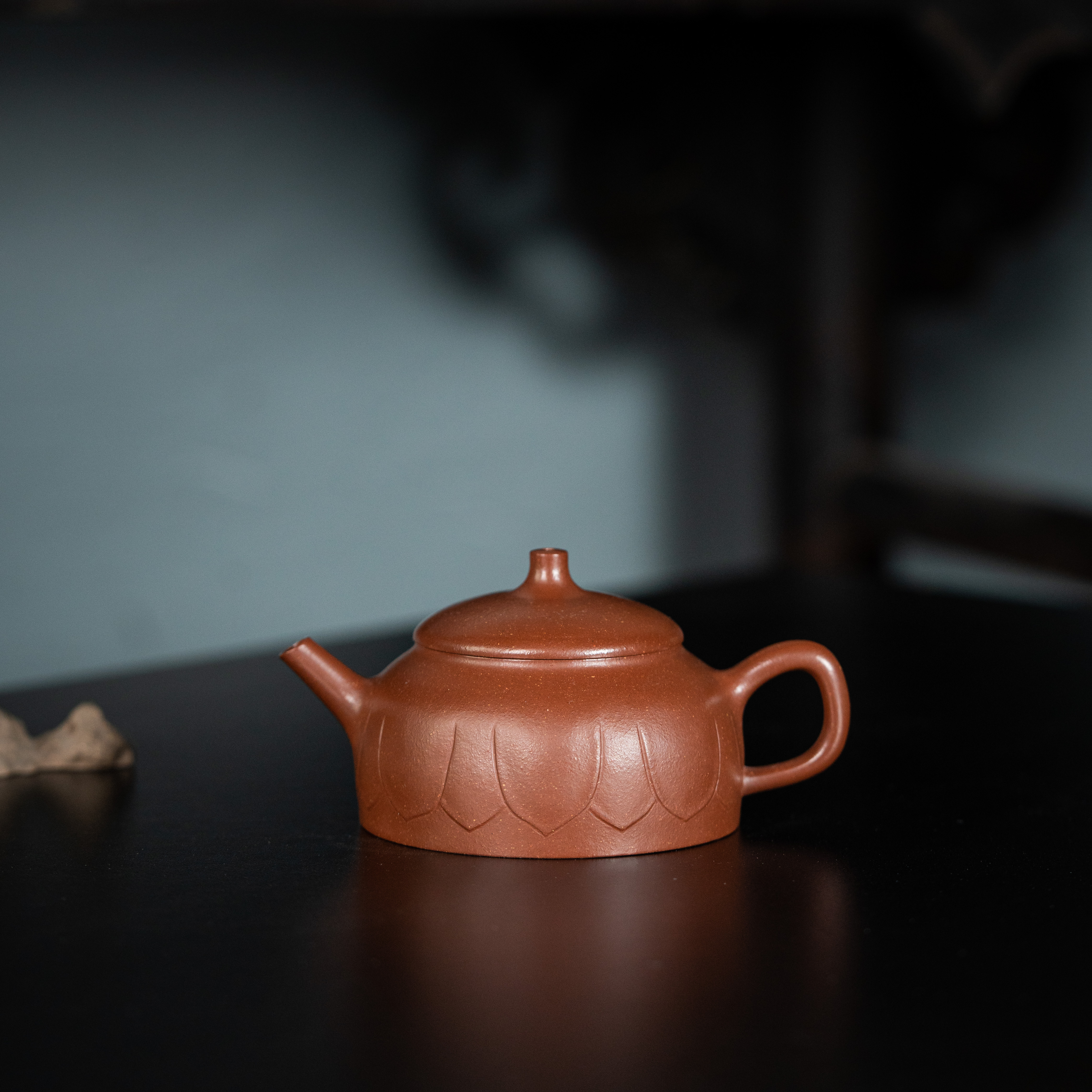 【盛丰源】莲韵 王珑制 降坡泥 150cc 紫砂壶