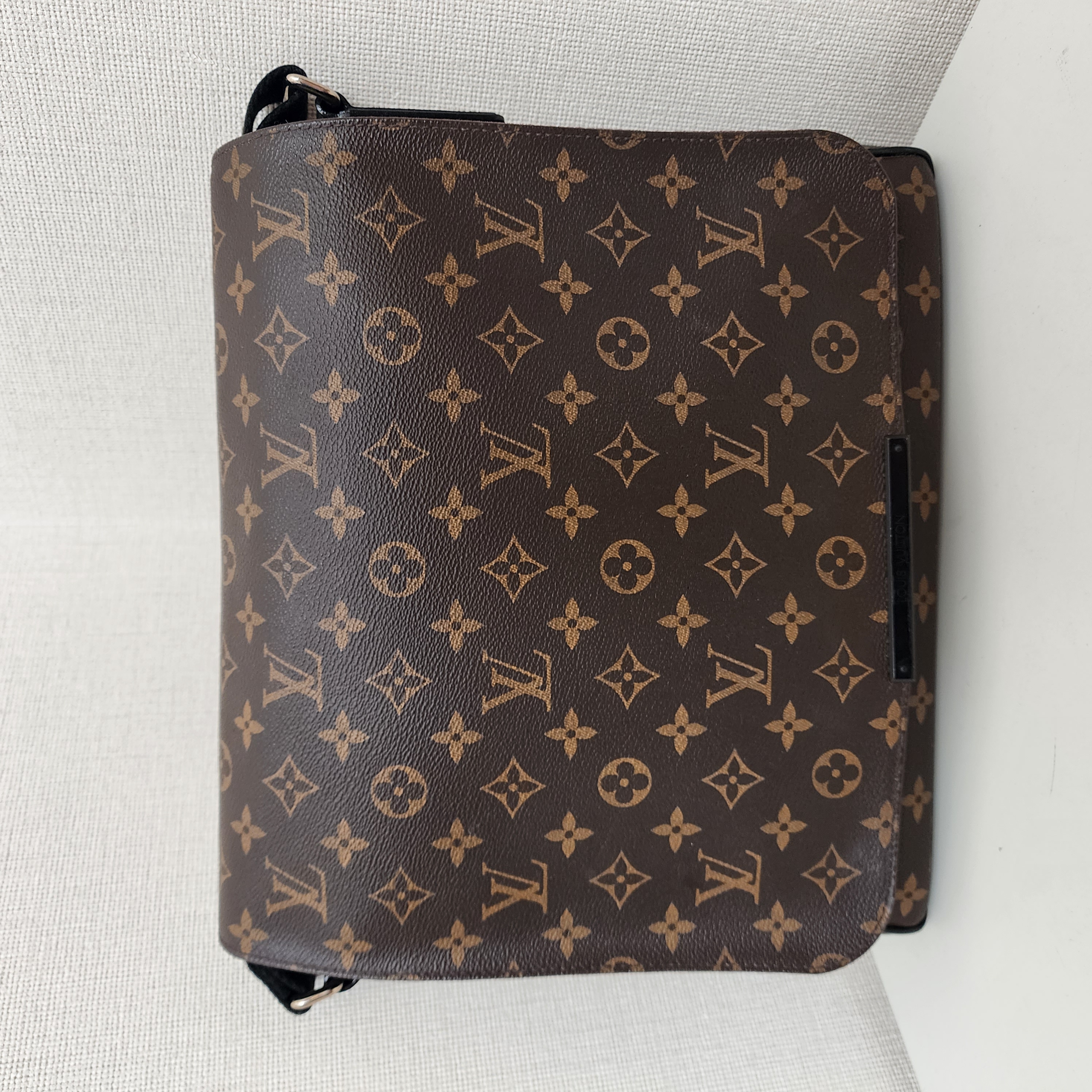 95新 LouisVuitton/路易威登 坤 中号老花邮差