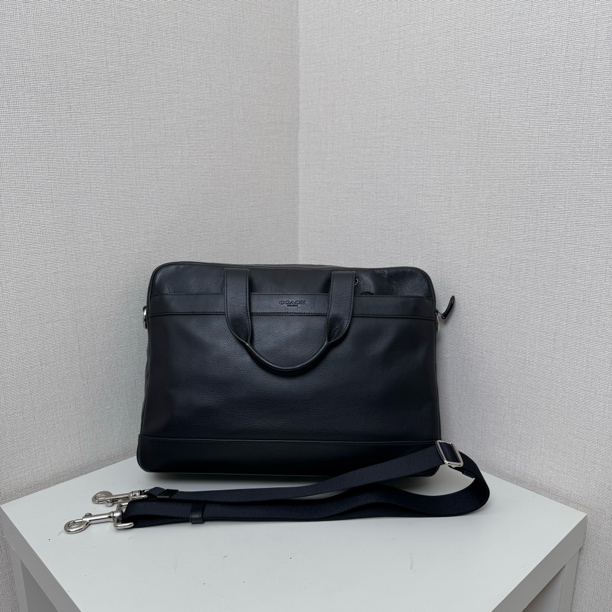 99新 COACH/蔻驰 纯皮公文包