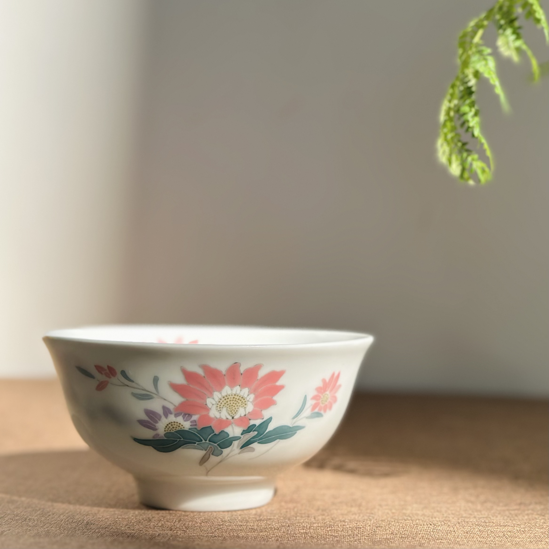 醴陵群力老瓷器2001版毛瓷红菊花碗微瑕福利价