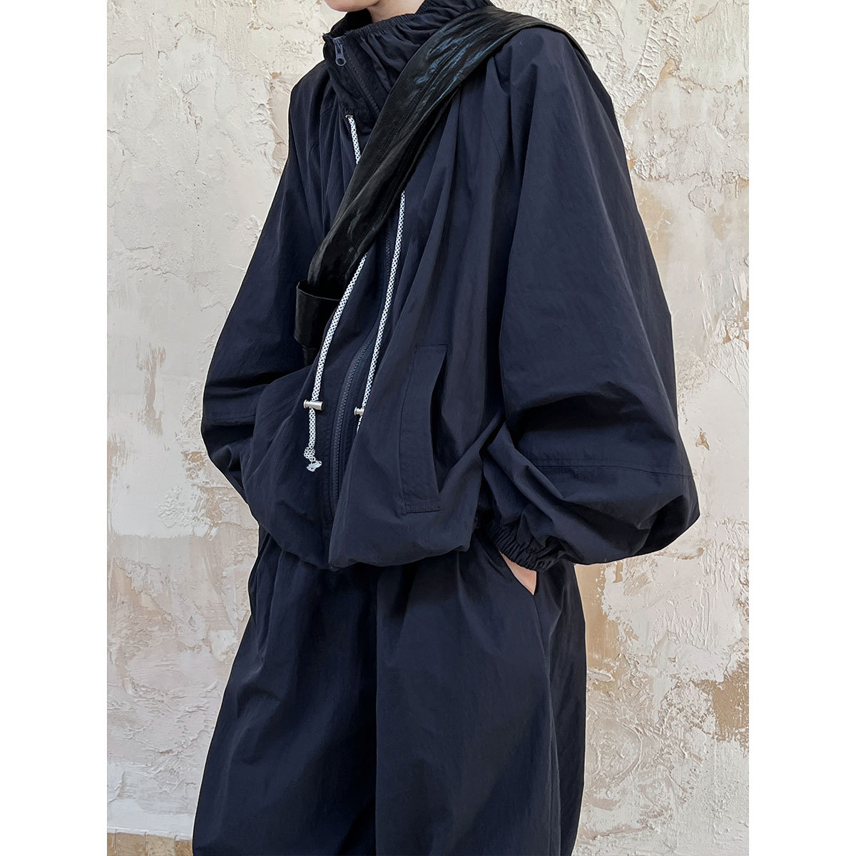 绱品 2024秋户外抽褶花苞立领工装套装女休闲外套长裤两件套8689