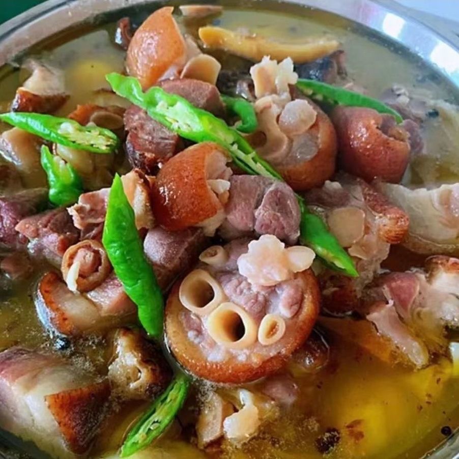 粮食土猪腊猪脚风味腊猪蹄古法烟熏腊肉湖南湘西特产农家手工