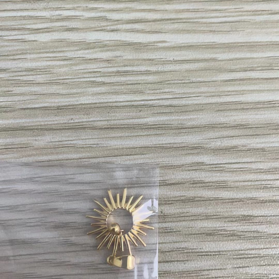 足金999 灵动太阳吊坠