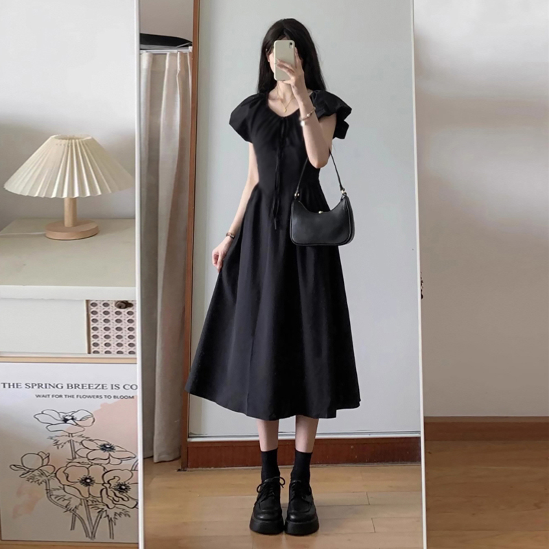 2839法式高级感黑色方领连衣裙2024新款女装夏季赫本风显瘦长裙子