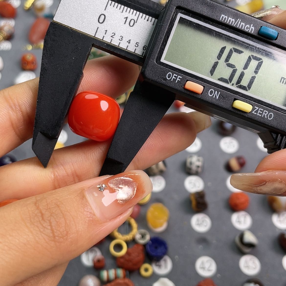 【闪购商品】石英质玉配饰未镶嵌