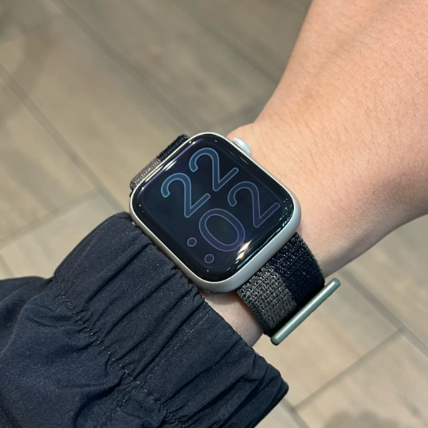 iwatch手表苹果S9表带爆款魔术贴尼龙回环se舒适s8新款45mm腕带s7