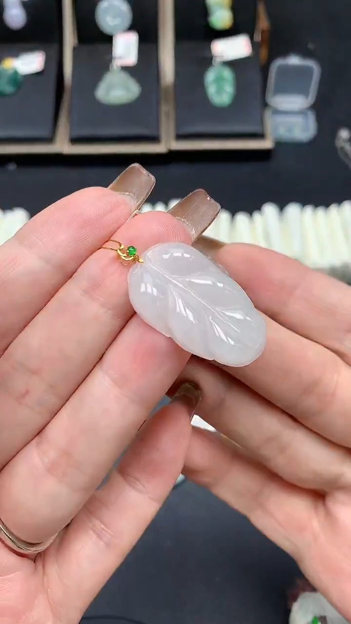 【闪购商品】翡翠吊坠(不含链)18K金镶嵌MS131006