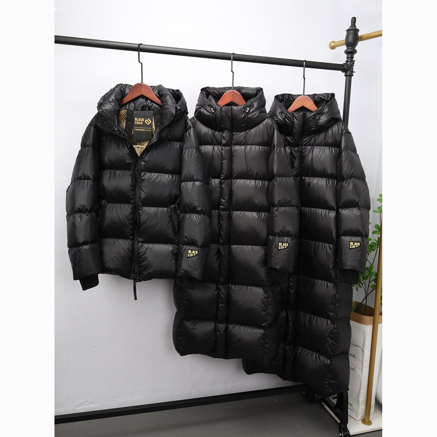 2023新款羽绒服黑金白鸭绒加厚保暖羽绒服女冬季短款中长过膝宽松