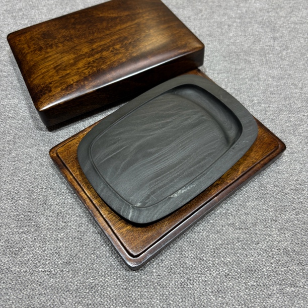 歙砚 水舷坑 算子螺纹 三足淌池砚12.2/8.6/1.5