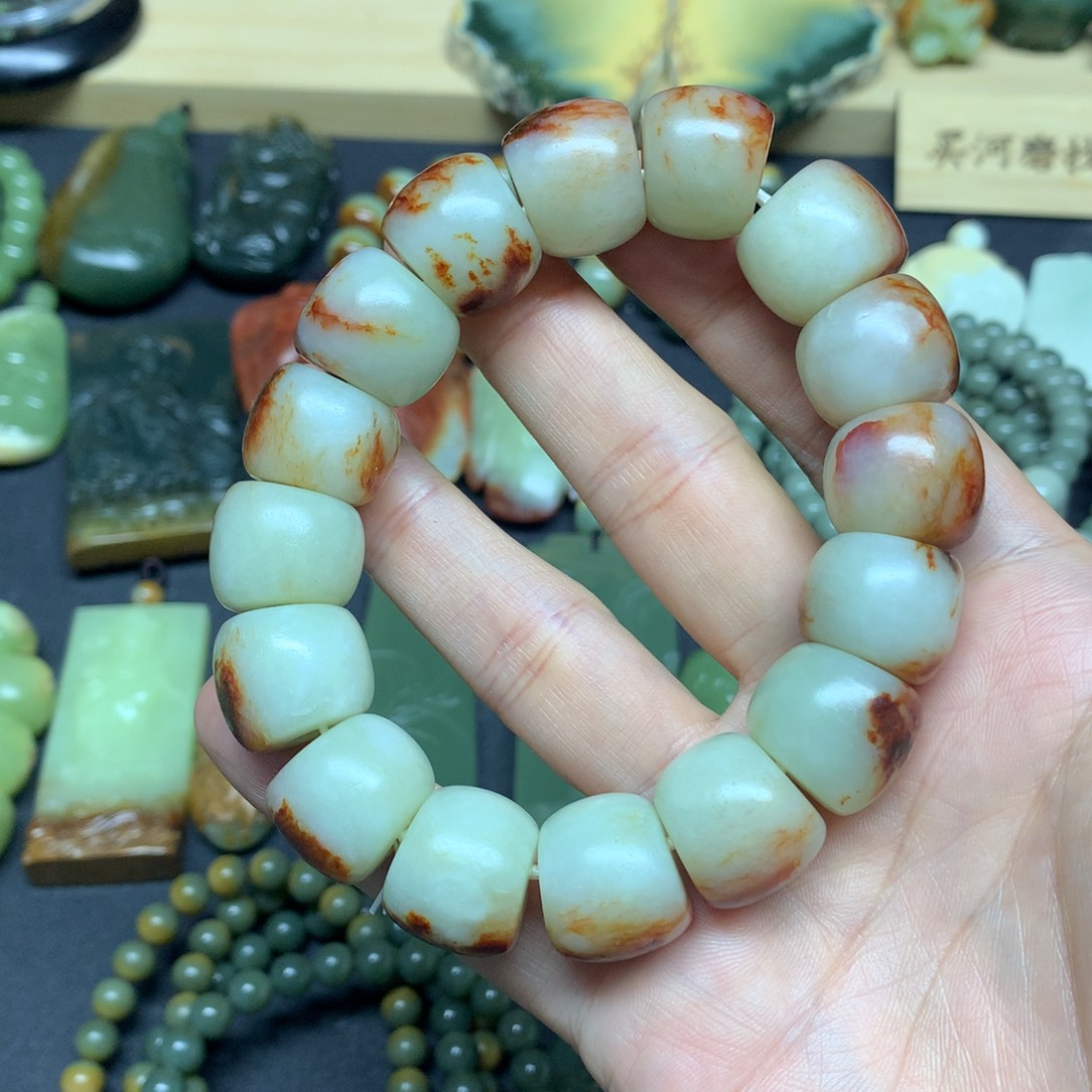 岫岩河磨玉（透闪石质玉）手链未镶嵌山*