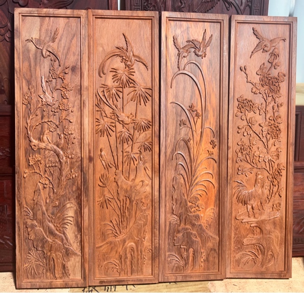 邵氏紫檀，四扇挂屏，带挂勾单扇高51宽13公分需要上腊联系客服备注