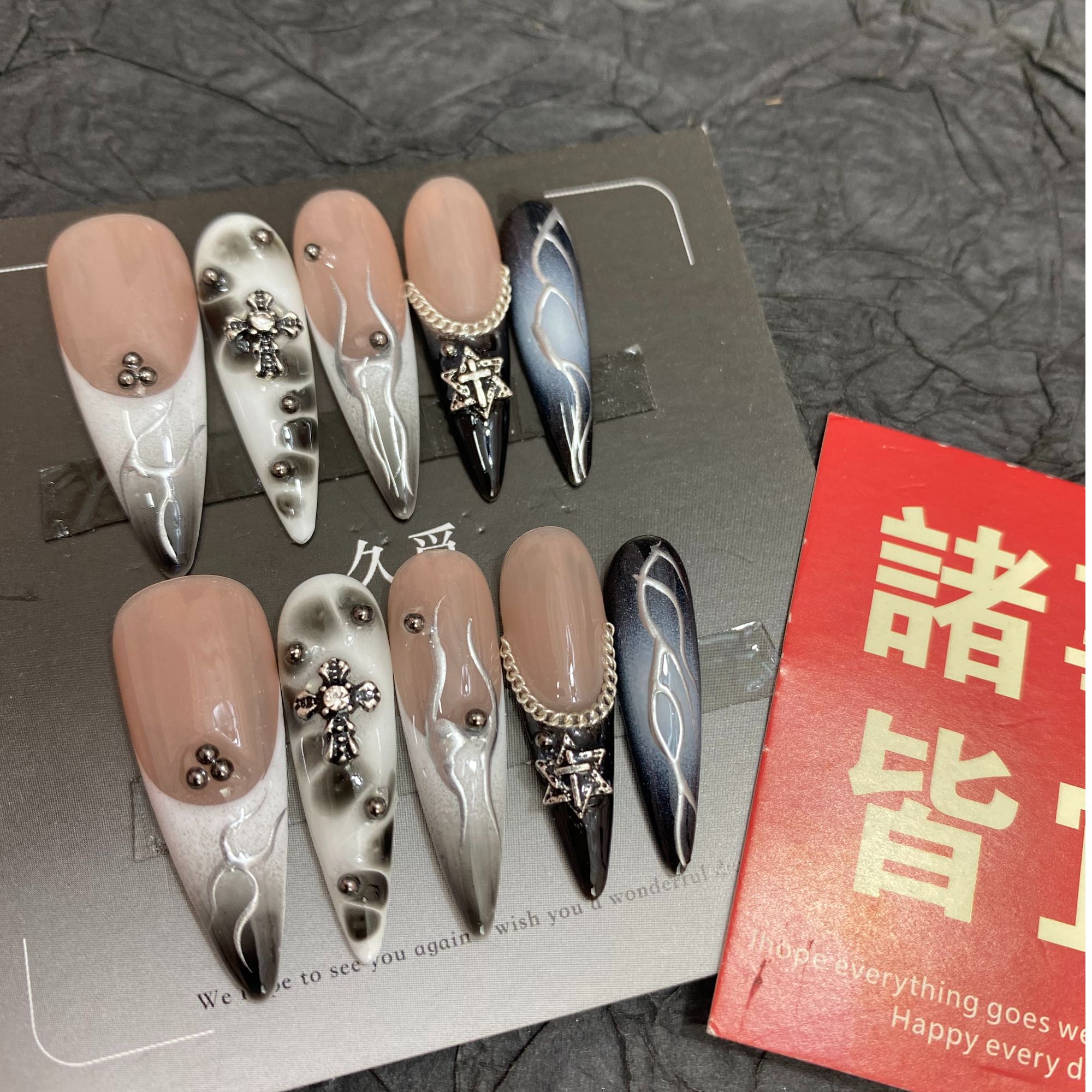 仙女必备纯手工猫眼穿戴甲秋冬新款高级感（预售美甲美甲推荐）