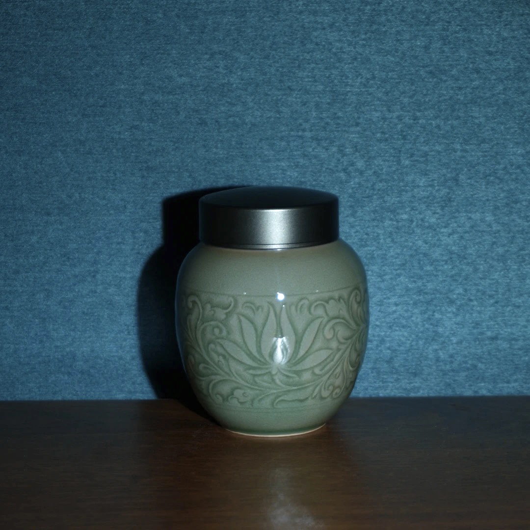 耀州窑莲纹茶叶罐，锡合金旋钮盖，青瓷复古陶瓷储物中式