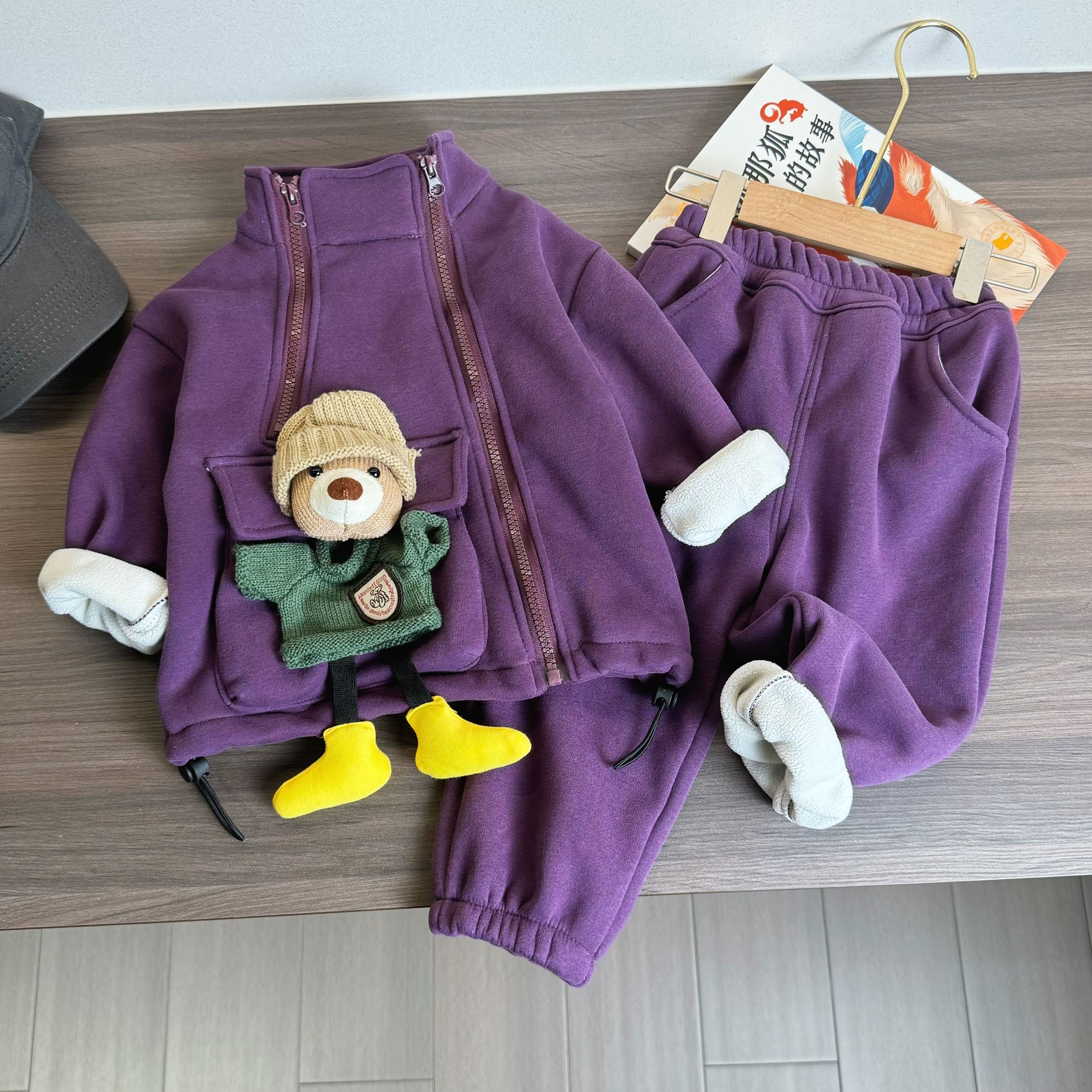秋冬帅气卡通小童服装两件套新款冬季男女宝宝童装套装男童保暖