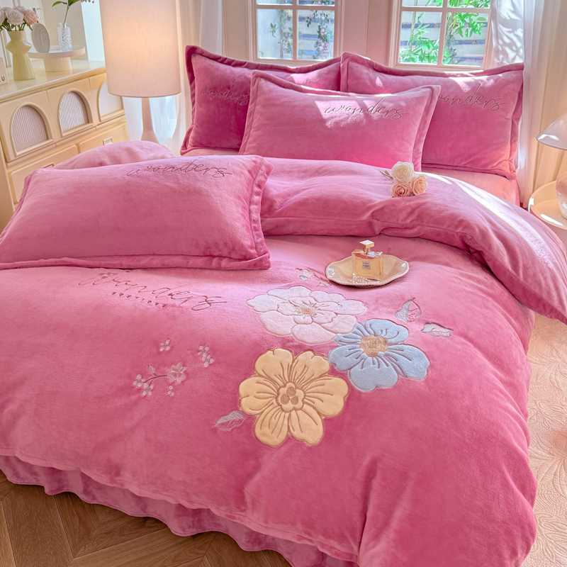 【梦境豆沙】加厚贴布绣花绒四件套牛奶绒被套柔软被罩床单