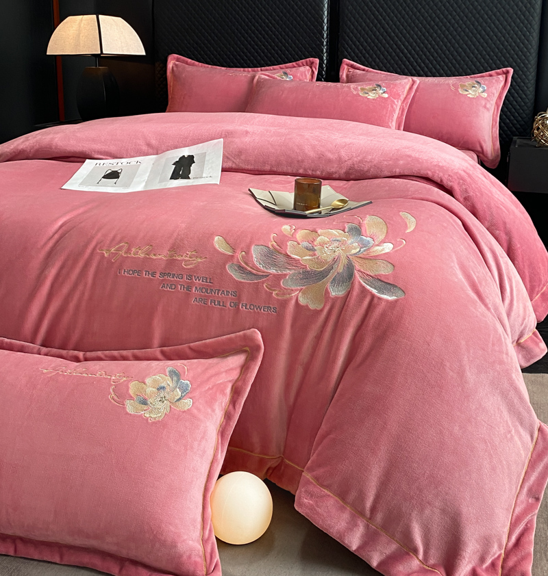 【倾城牛奶绒】轻奢绣花牛奶绒加绒四件套加厚刺绣花绒被套毛绒床单
