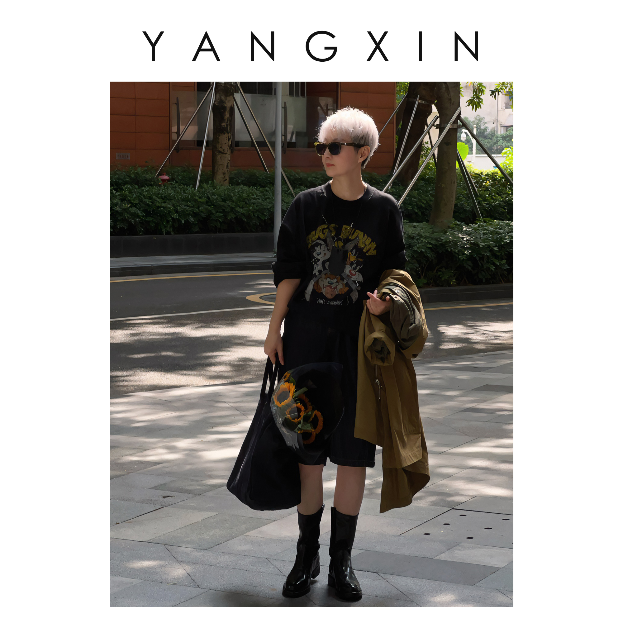 【无龄·杨昕】“ins风潮”烫钻字母动漫小兔印花长袖T恤FW08145