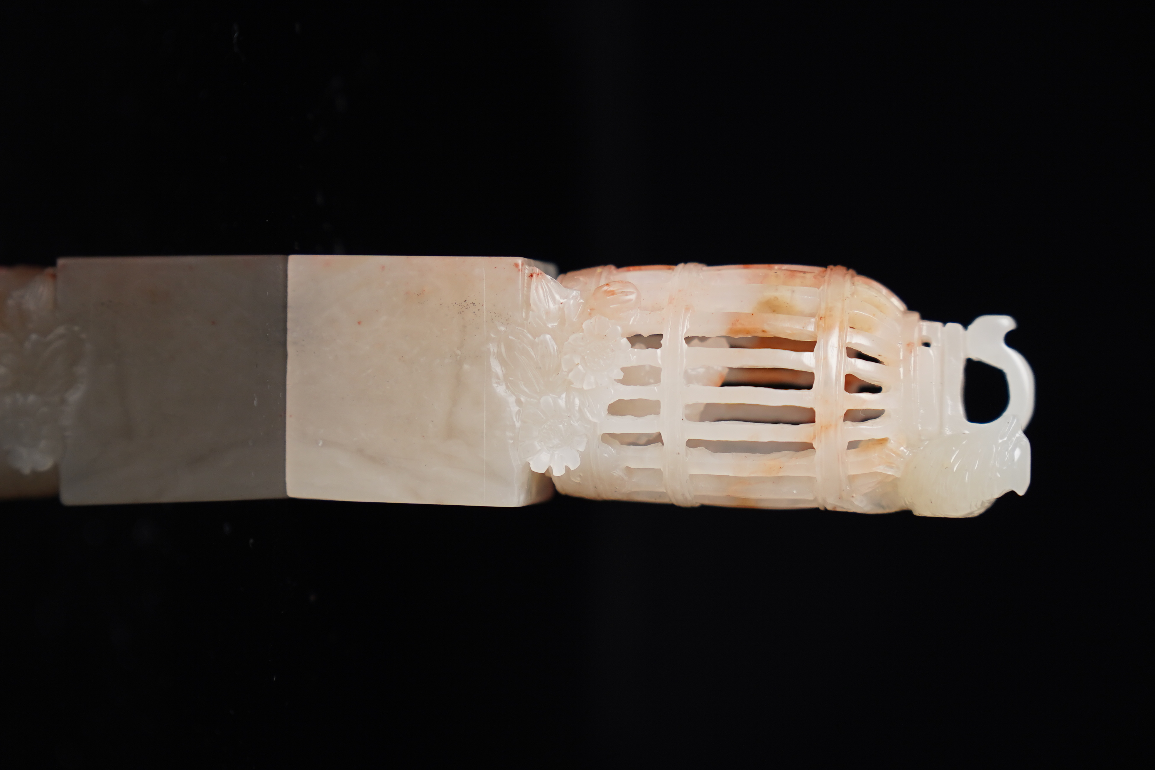 寿山石印石高山水洞鸟笼印章