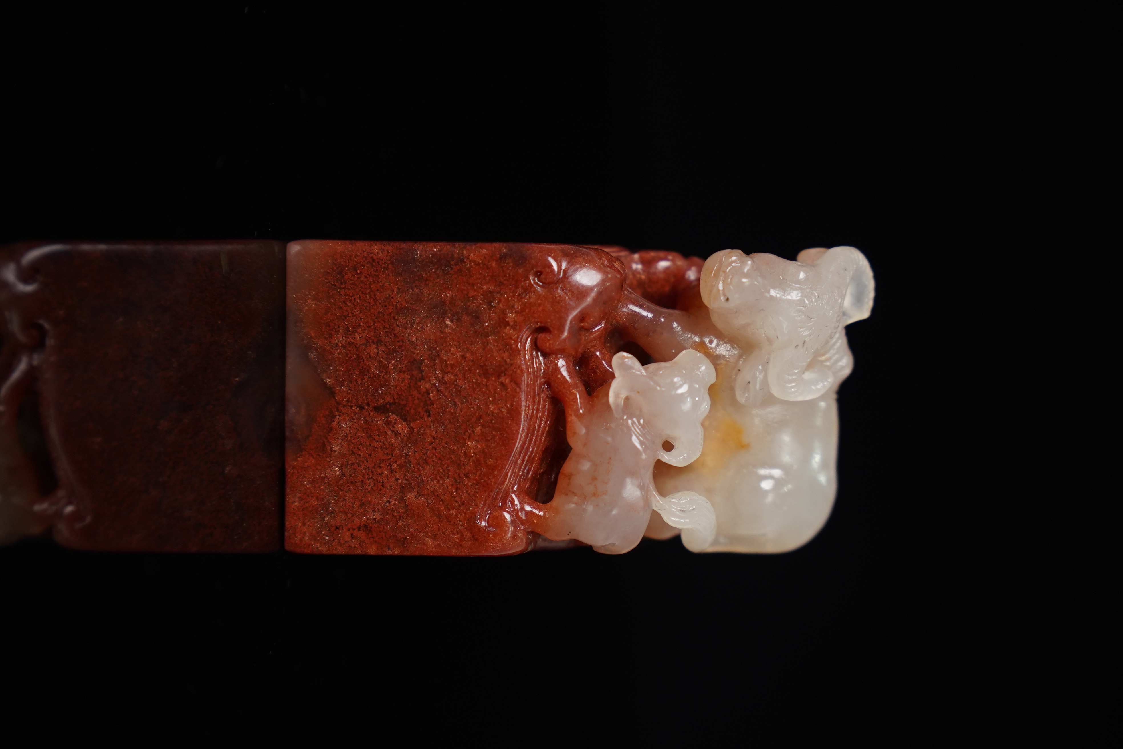 寿山石印石高山朱沙母子情印章