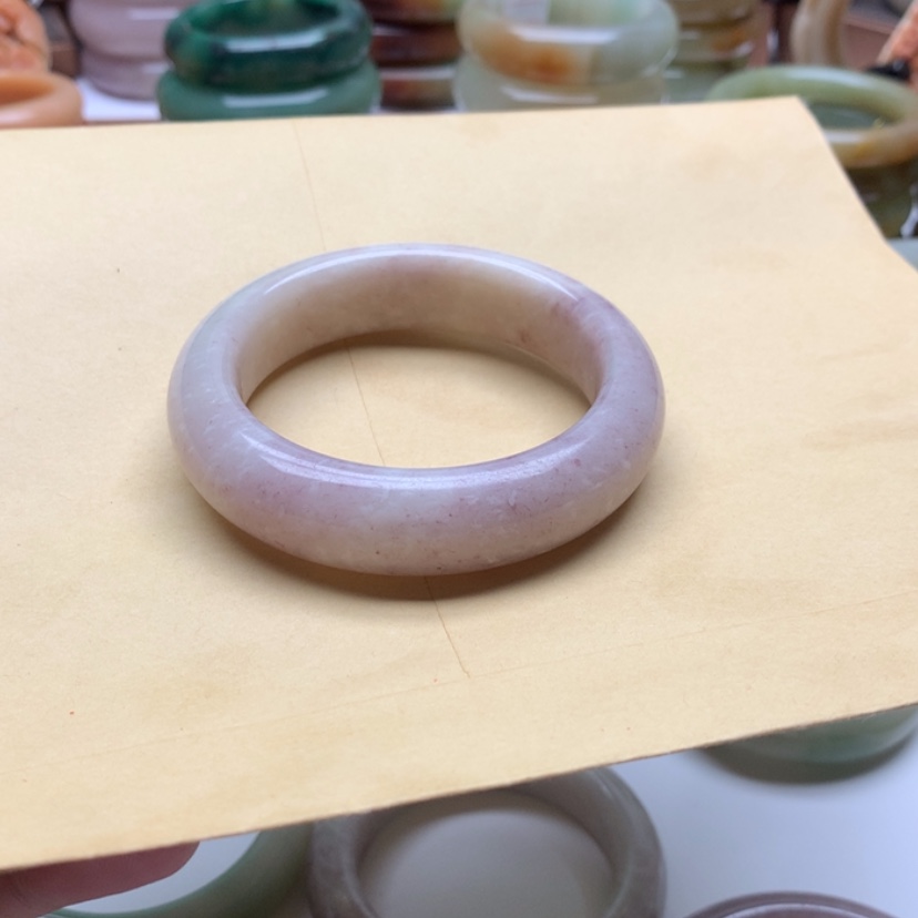 【闪购商品】石英质玉手镯未镶嵌.**.