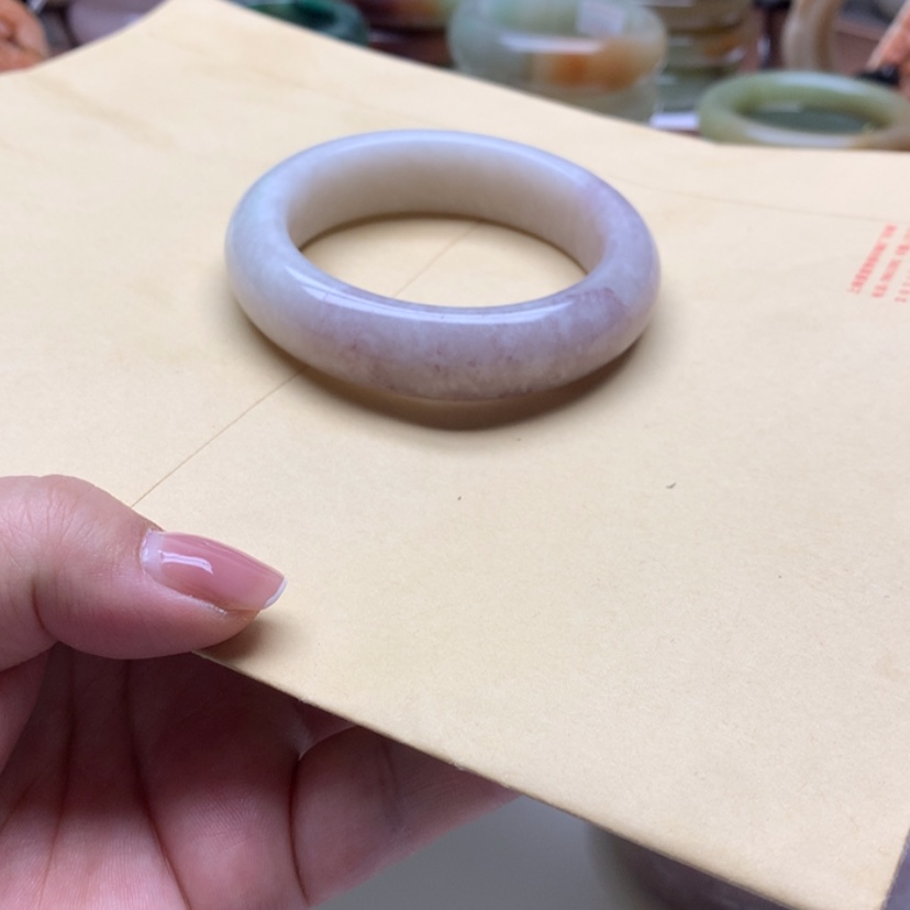 【闪购商品】石英质玉手镯未镶嵌