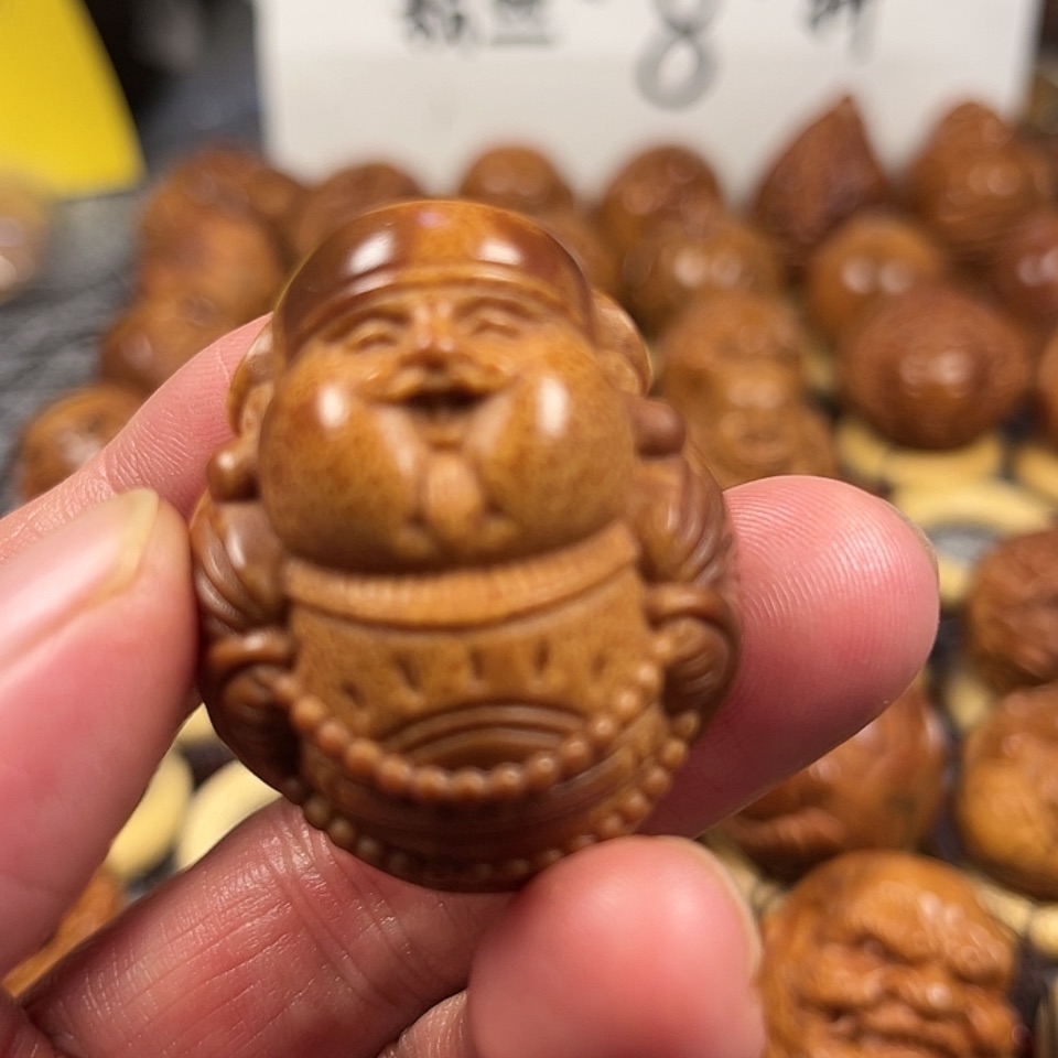 【闪购商品】橄榄核核雕风***句