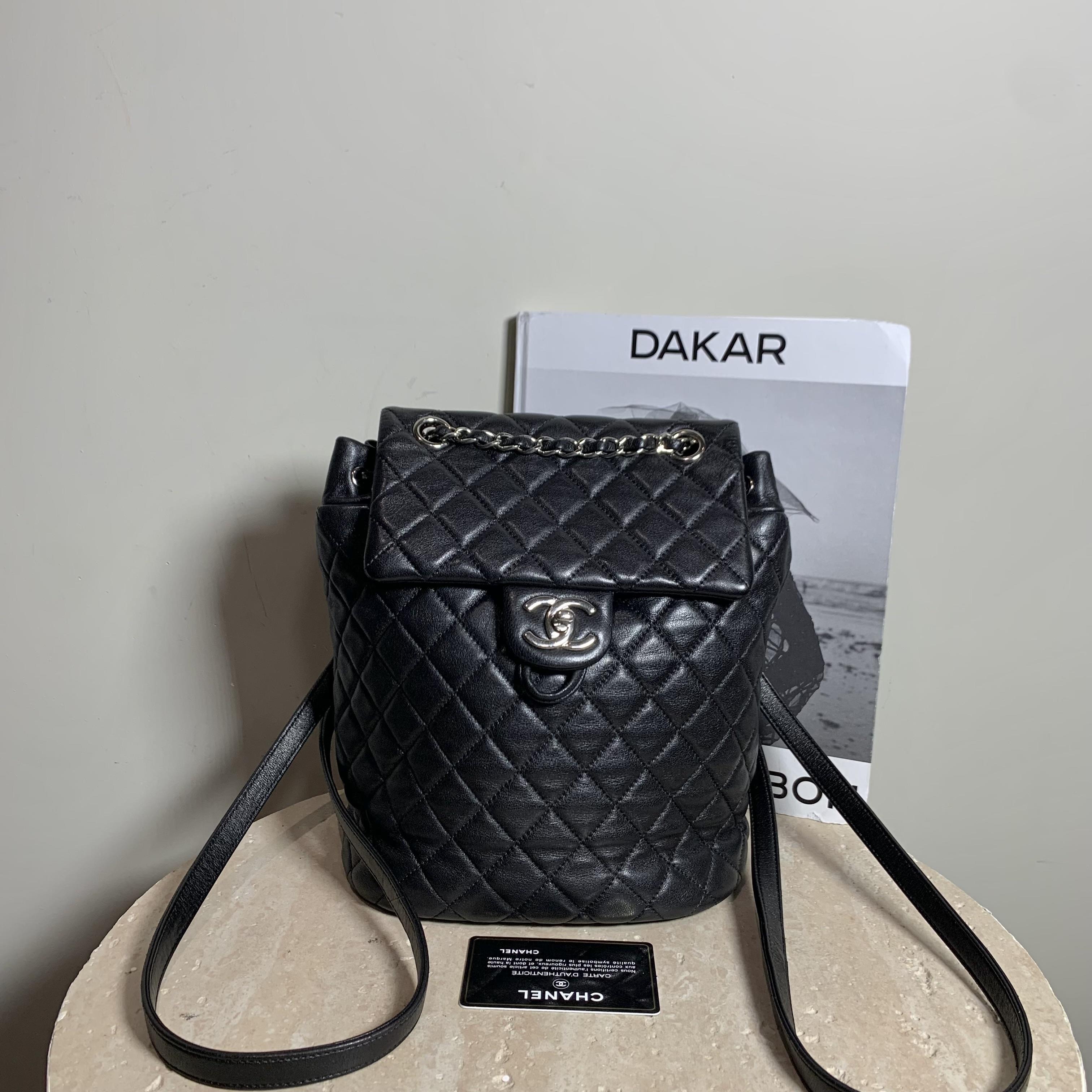 95新 Chanel/香奈儿 壹臻/黑银萨尔茨堡双肩包中号22开/41342808