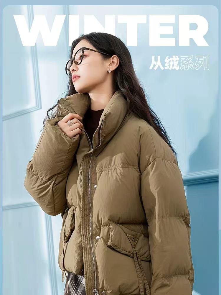 2024新款泡芙三角标短款羽绒服泡芙