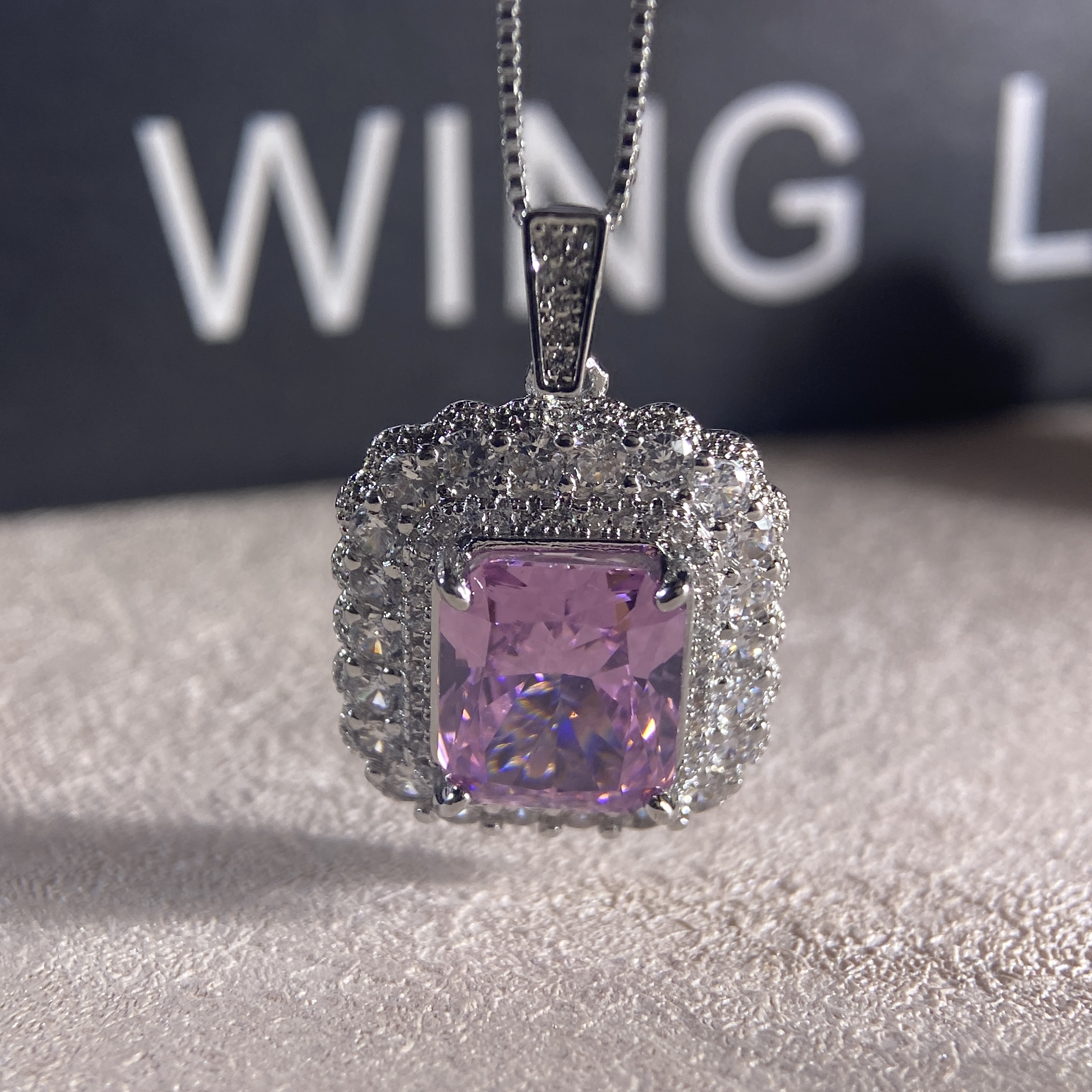 【橘子专属】时尚轻奢经典粉色吊坠JH6511