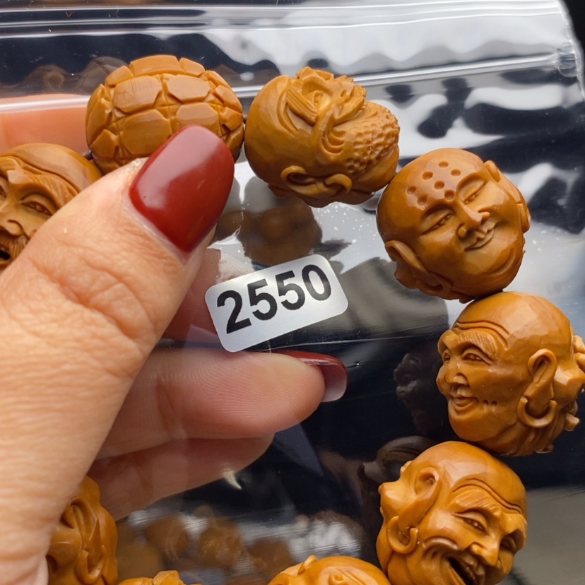 【闪购商品】橄榄核雕低**人2550