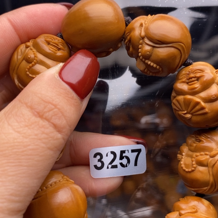 【闪购商品】橄榄核雕余*3257