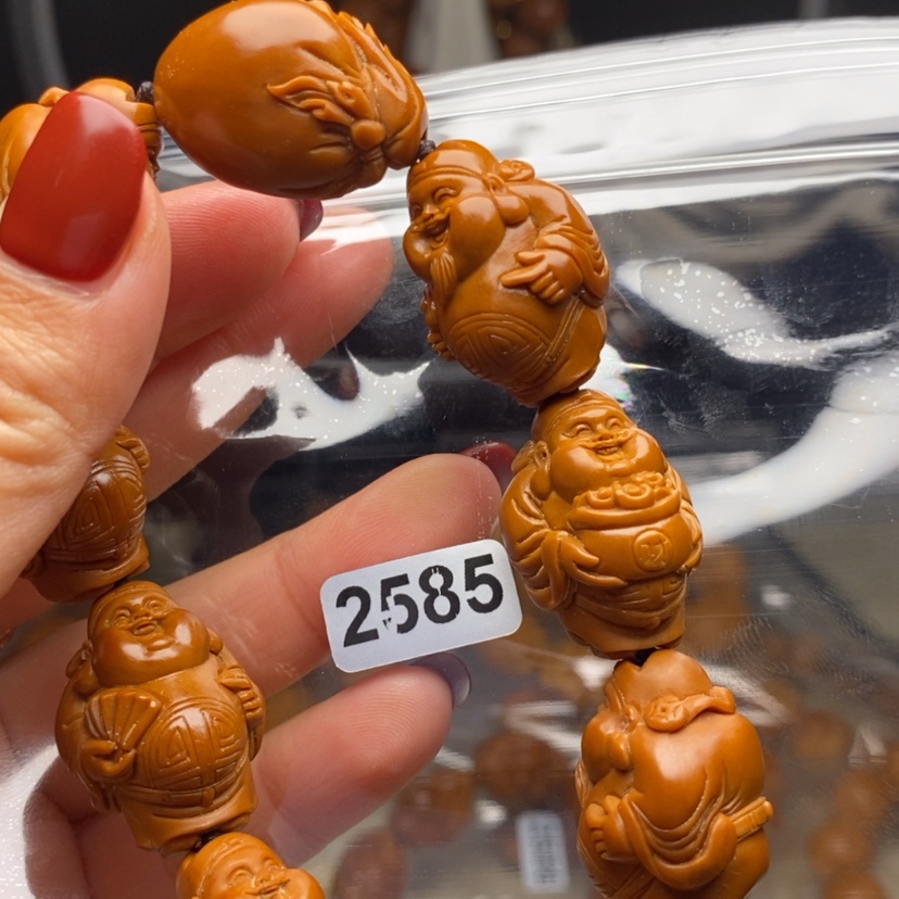 【闪购商品】橄榄核雕雨**步2585