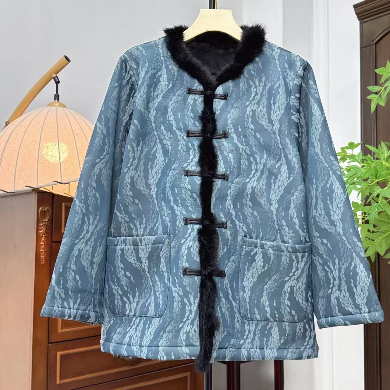 时尚休闲百搭短款外套-8198浅蓝色