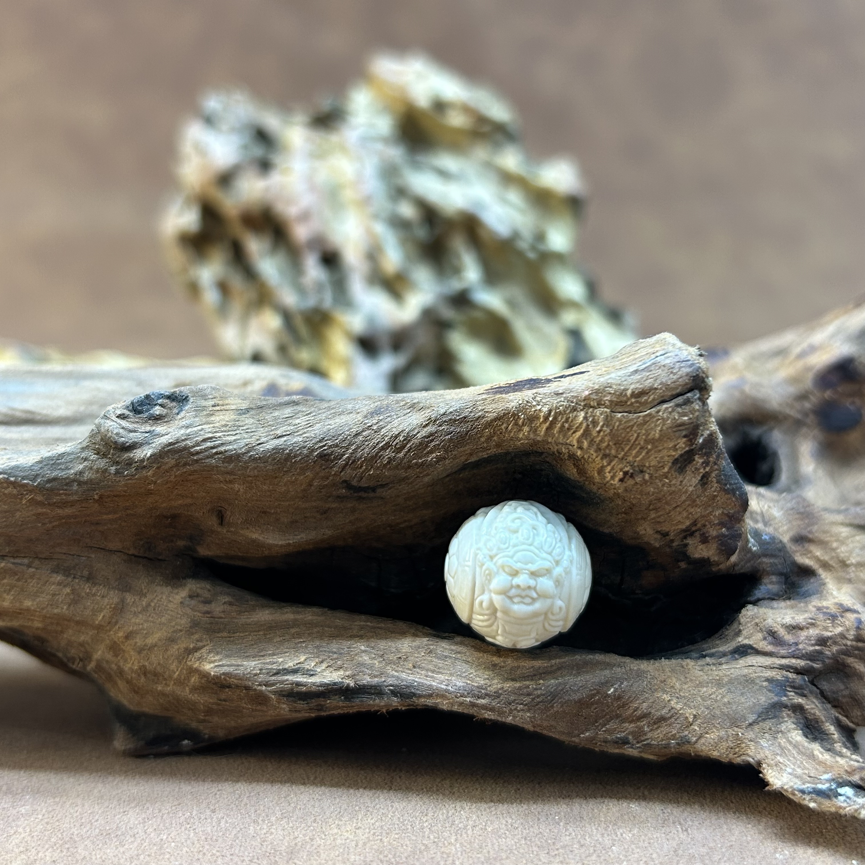 【再序】精品原色雕刻猛犸牙   黄财神DIY配饰约 15mm