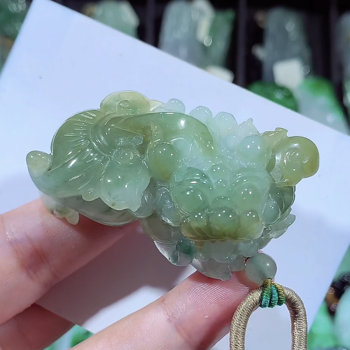 缅甸天然A货翡翠黄加绿霸王貔貅吊坠