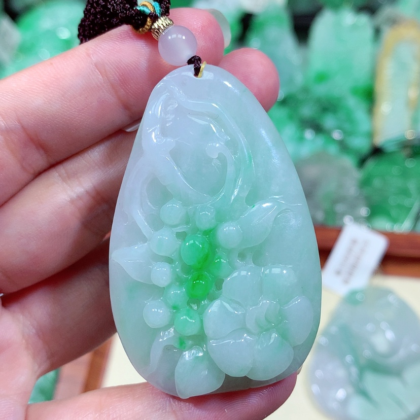 【闪购商品】翡翠颈饰未镶嵌