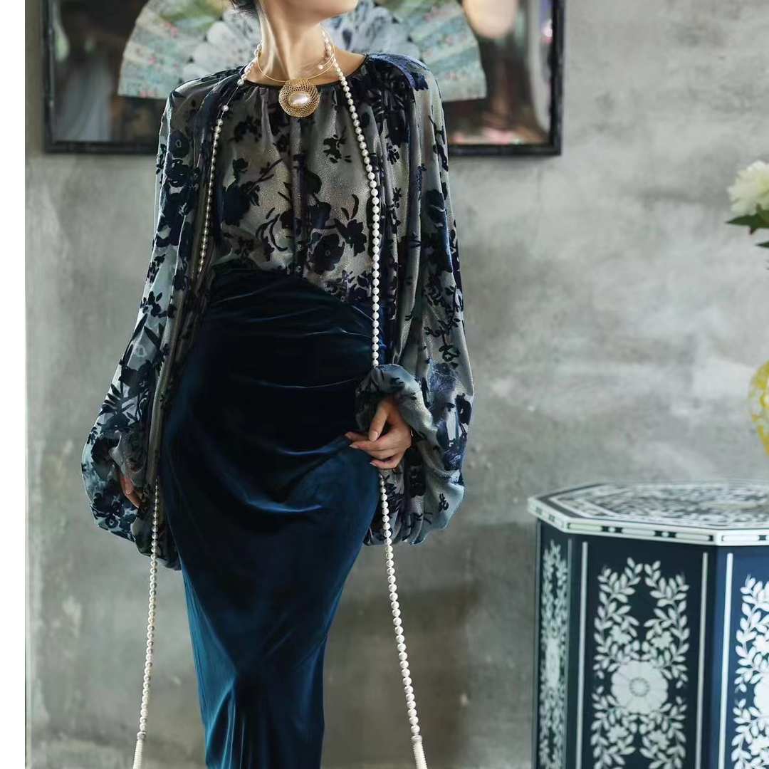 【李小姐】2024新款上重工烧花原创设计师款上衣气质