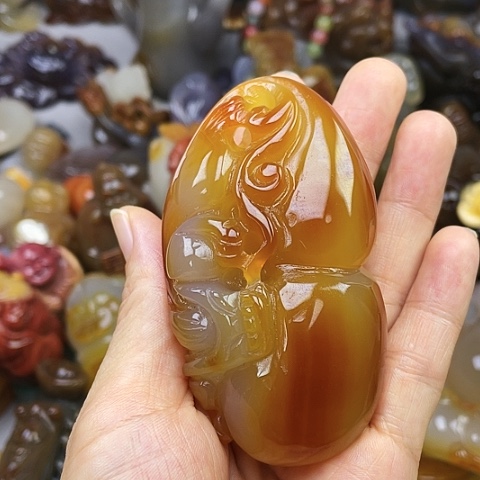玛瑙/玉髓把件未镶嵌