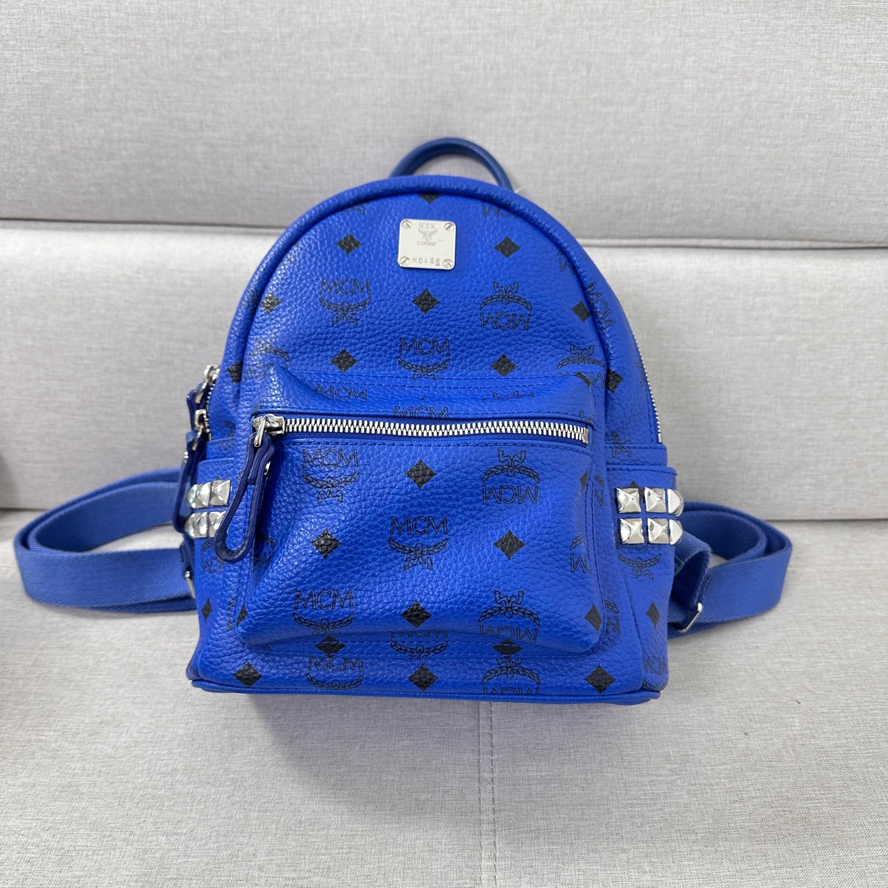 95新 MCM MCM蓝色双肩包 JM