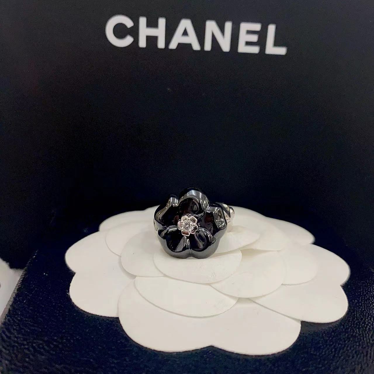 未使用 Chanel/香奈儿 山茶花/天然钻石/18K金/戒指