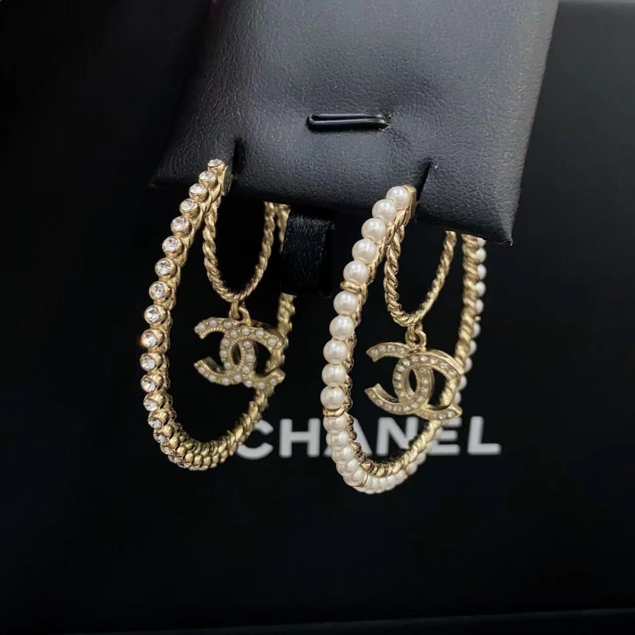 未使用 Chanel/香奈儿 经典双c/金属/镶钻/珍珠/耳圈/耳钉