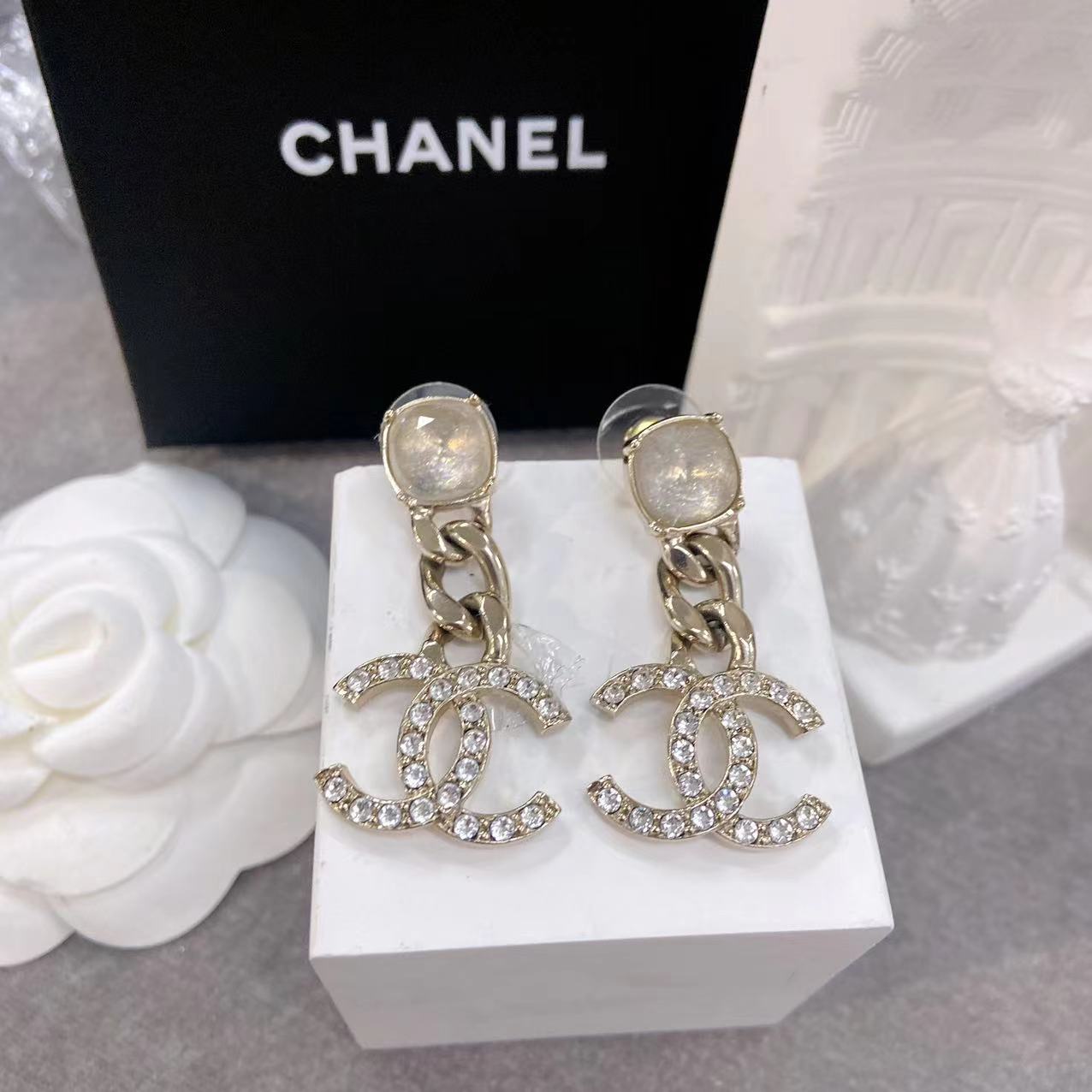 99新 Chanel/香奈儿  经典双c/琉璃/锁骨链/满钻/方糖耳钉