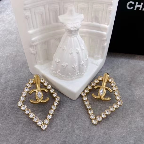 未使用 Chanel/香奈儿 经典双c/方糖/菱形/镶钻/耳钉/23C