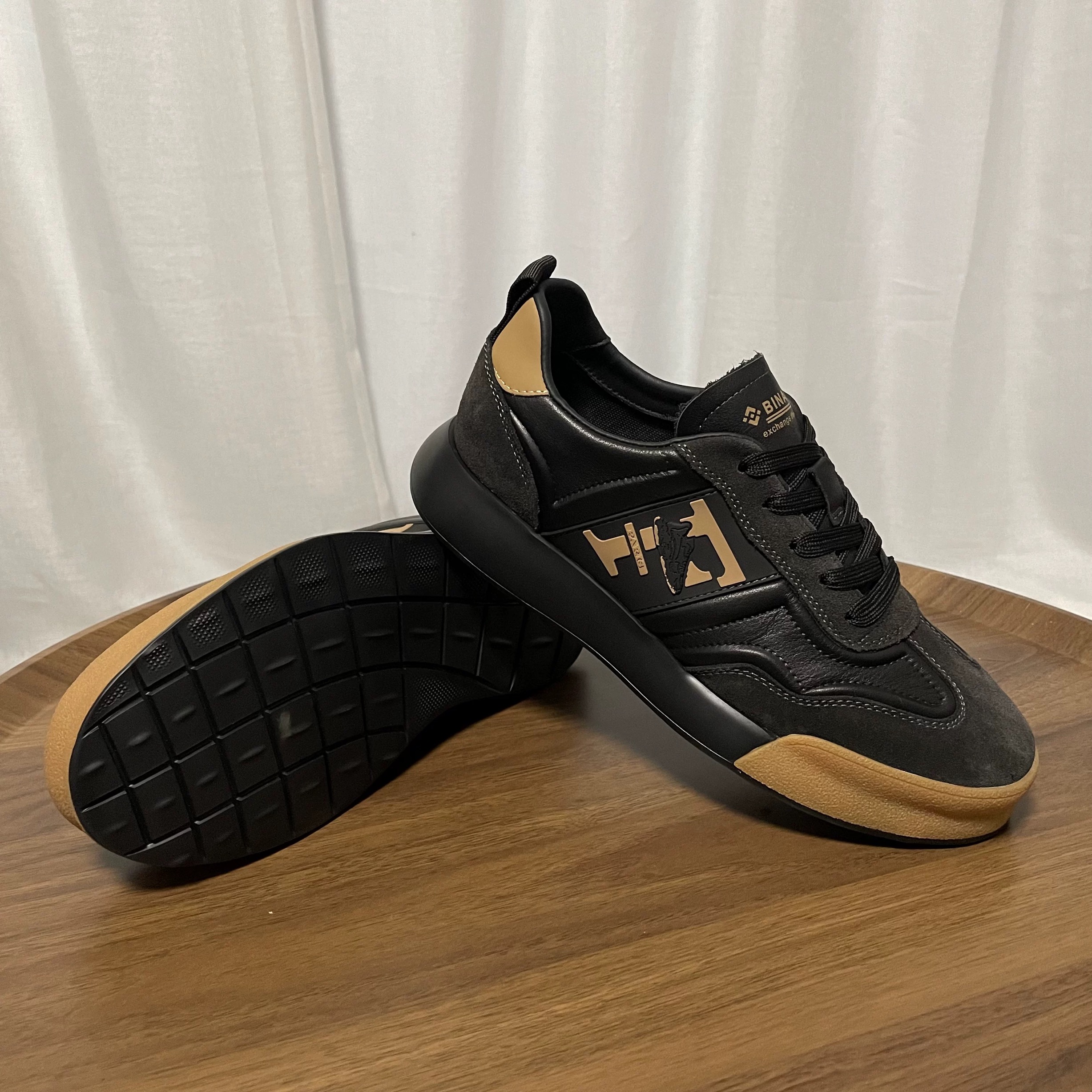 夏季新款男鞋2024男士真皮透气休闲鞋潮流拼色单鞋系带百搭板鞋男