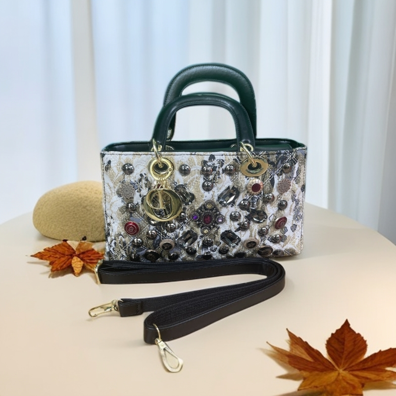 新疆包邮米拉女装包新款 正品小众设计师肩包时尚纯手工潮流