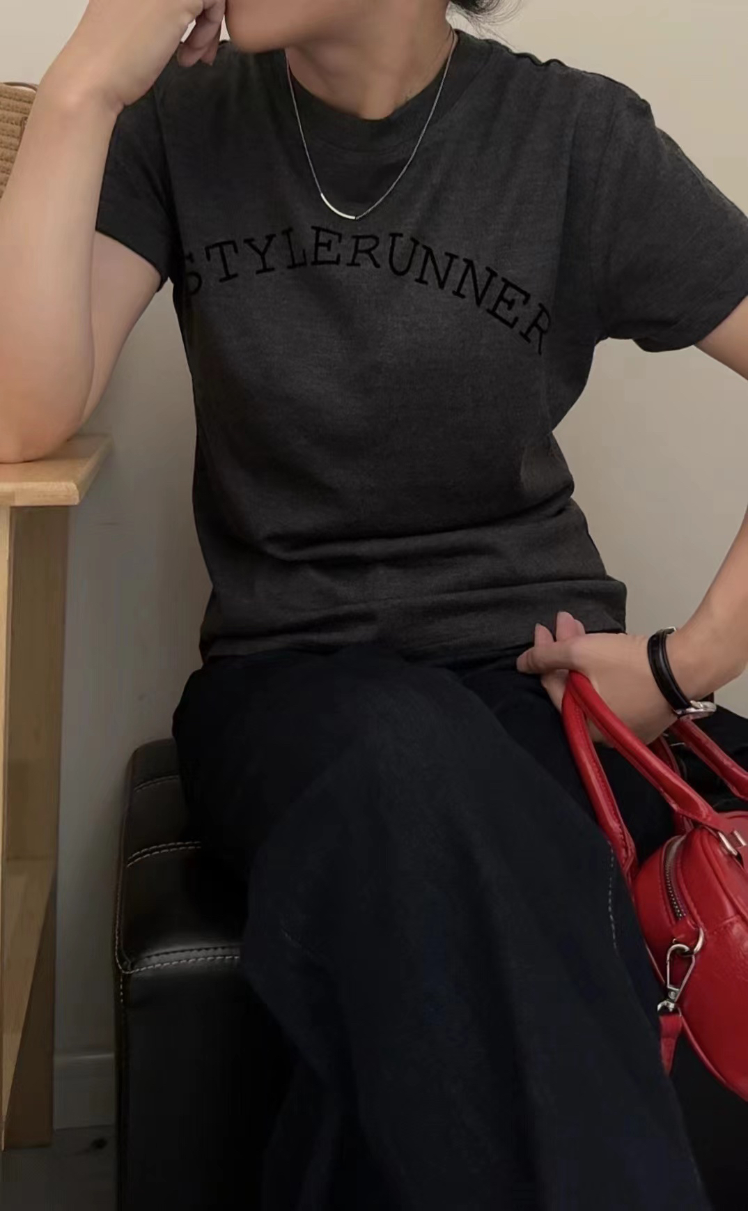 2024早秋新款高级百搭显瘦细羊毛字母短袖