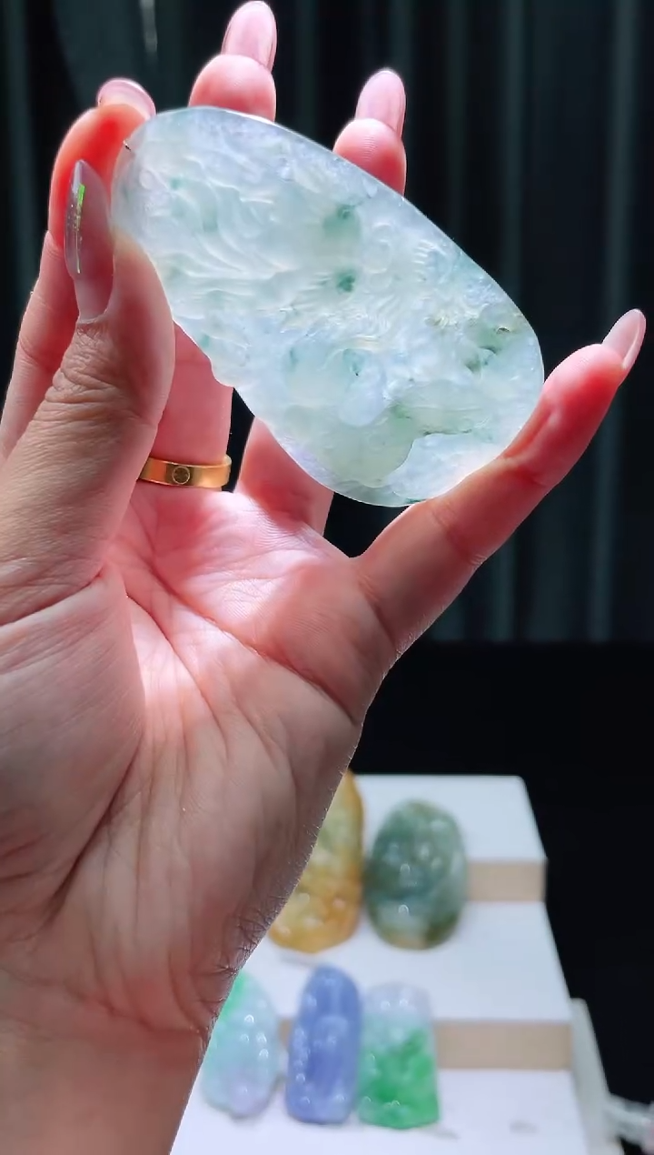 【闪购商品】翡翠颈饰未镶嵌0948523245