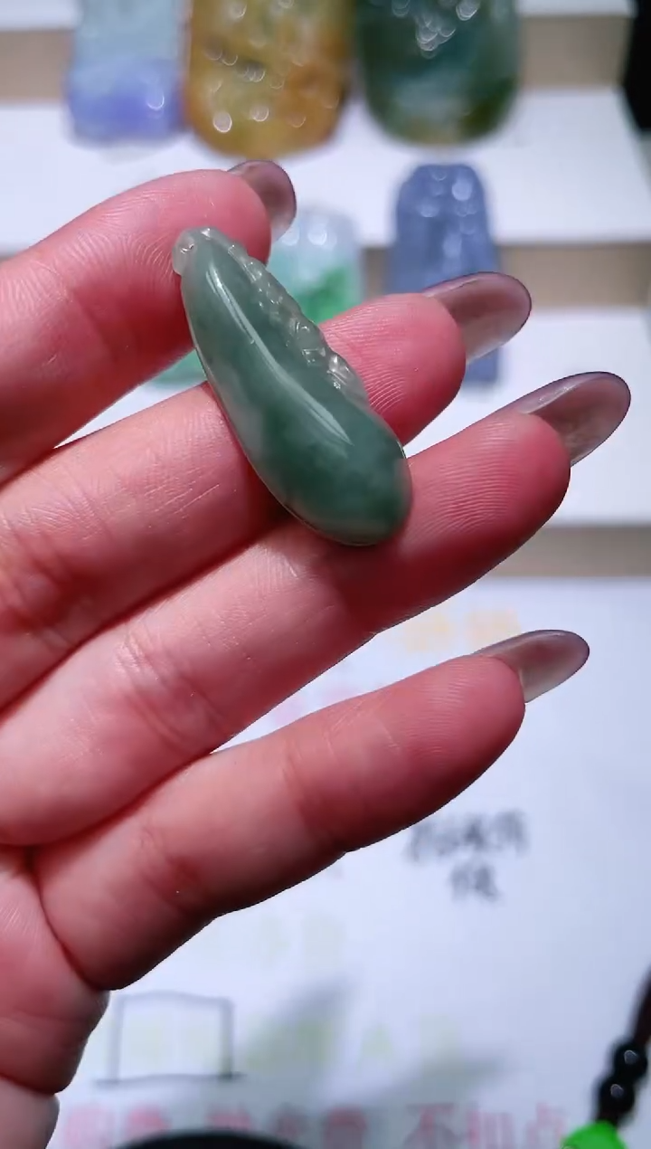 【闪购商品】翡翠颈饰未镶嵌0847869212