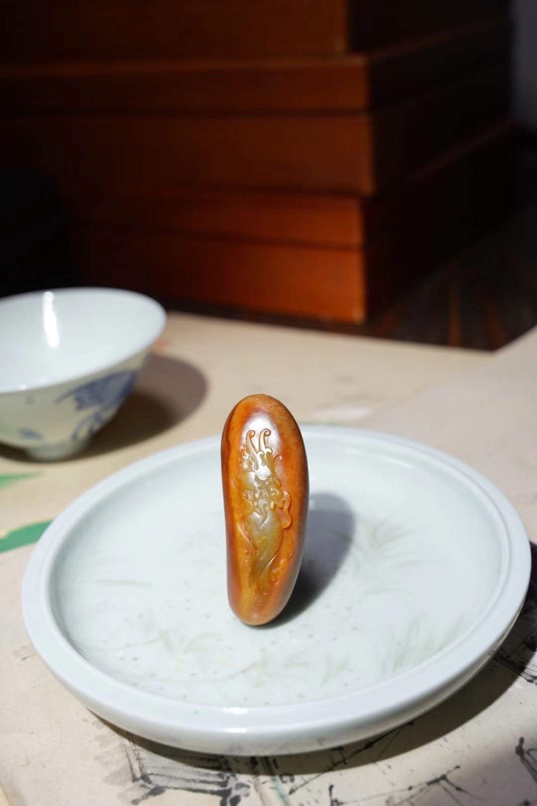 和田玉引龙在渊龙把件